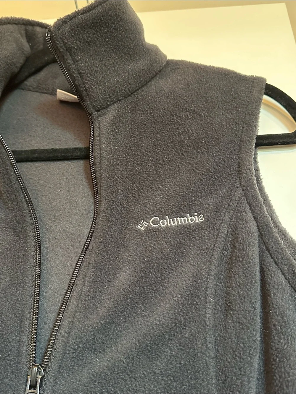 Colombia Charcoal Grey Fleece Zip Up Vest with Pockets Size Small